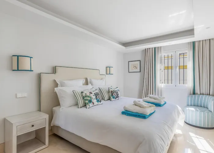 Semesterbostad Casa Petit Palais - Marbellamar By Finest Marbella